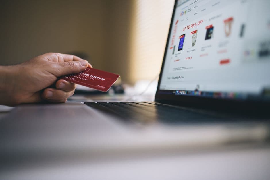 How much does an ecommerce website cost in the UK (2026)?